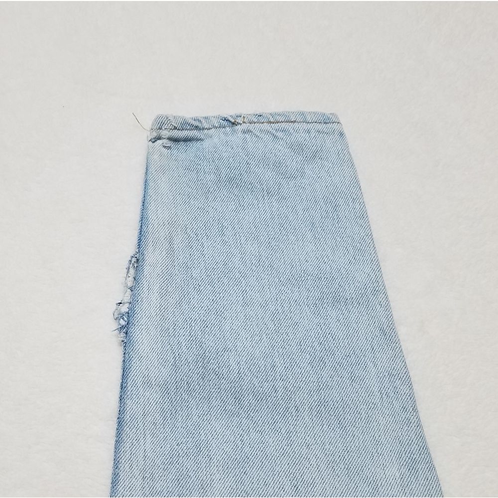 Vintage Levi's Jeans - Picture 9 of 13